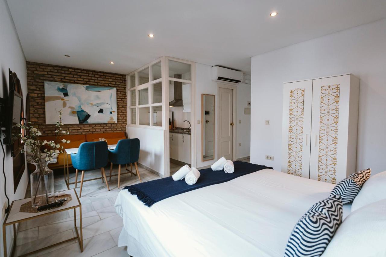 Complete Studio With Terrace - 1Bth- La Giralda Lejlighed Sevilla Eksteriør billede
